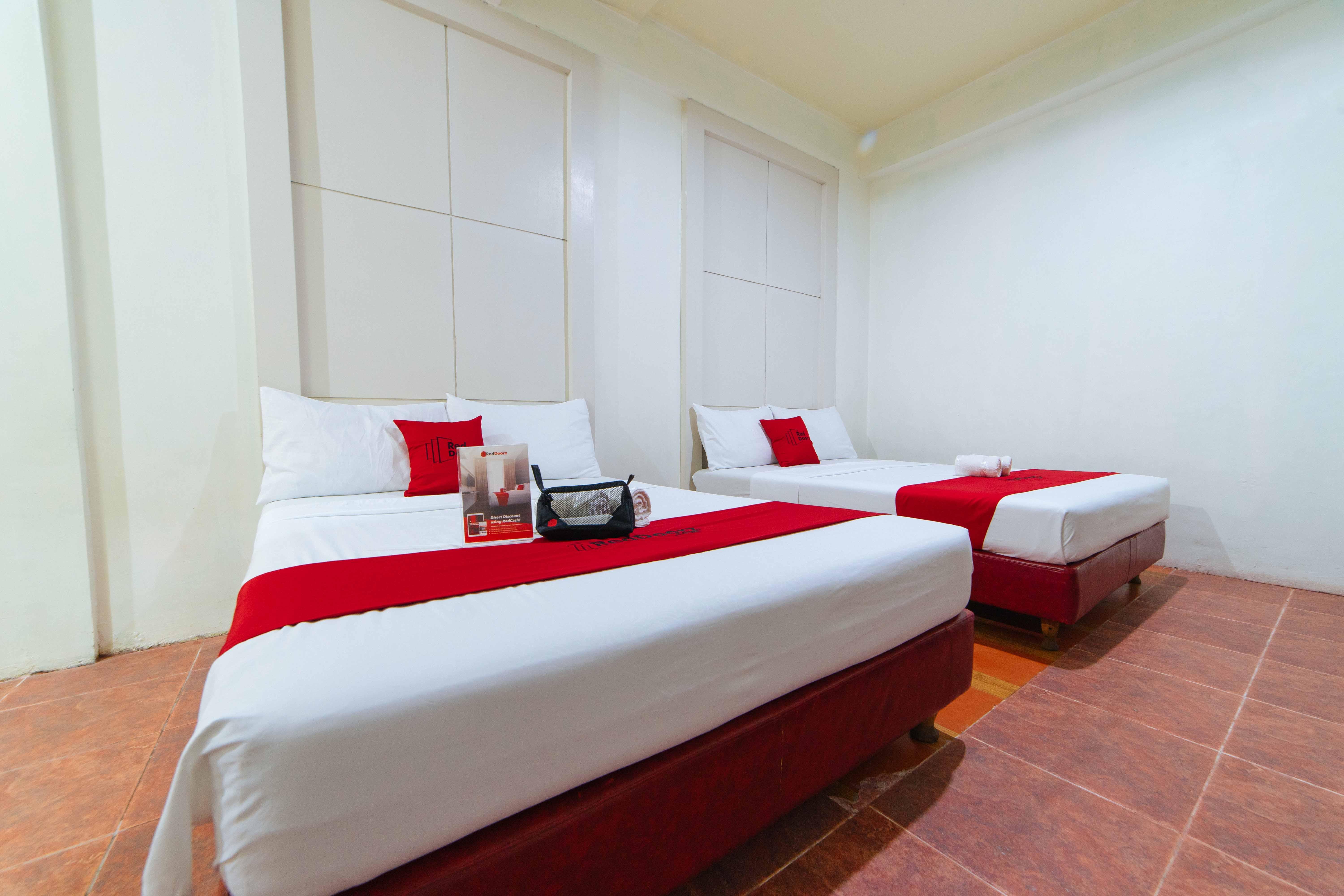 Reddoorz Near Walking Street Angeles City Zewnętrze zdjęcie