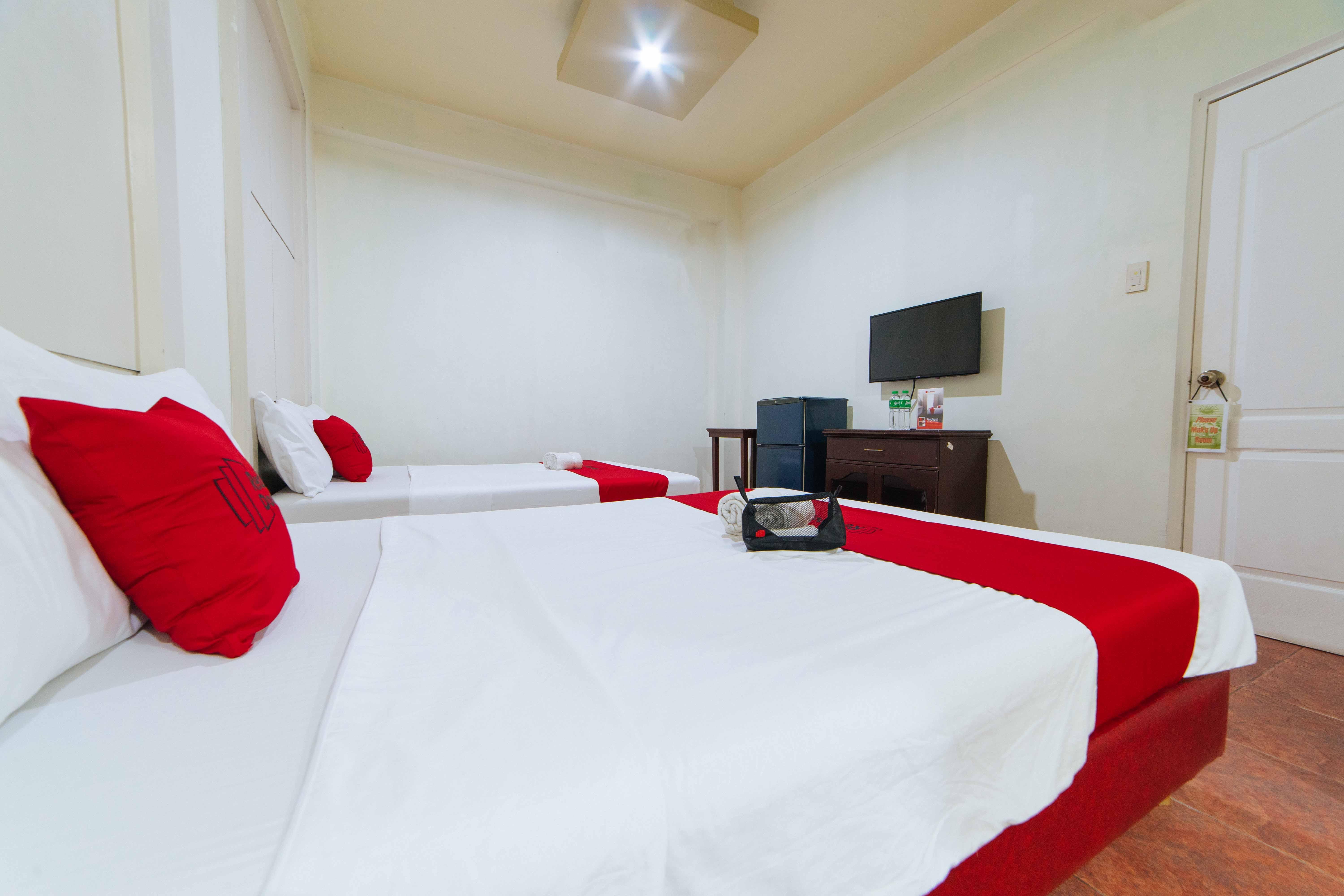Reddoorz Near Walking Street Angeles City Zewnętrze zdjęcie