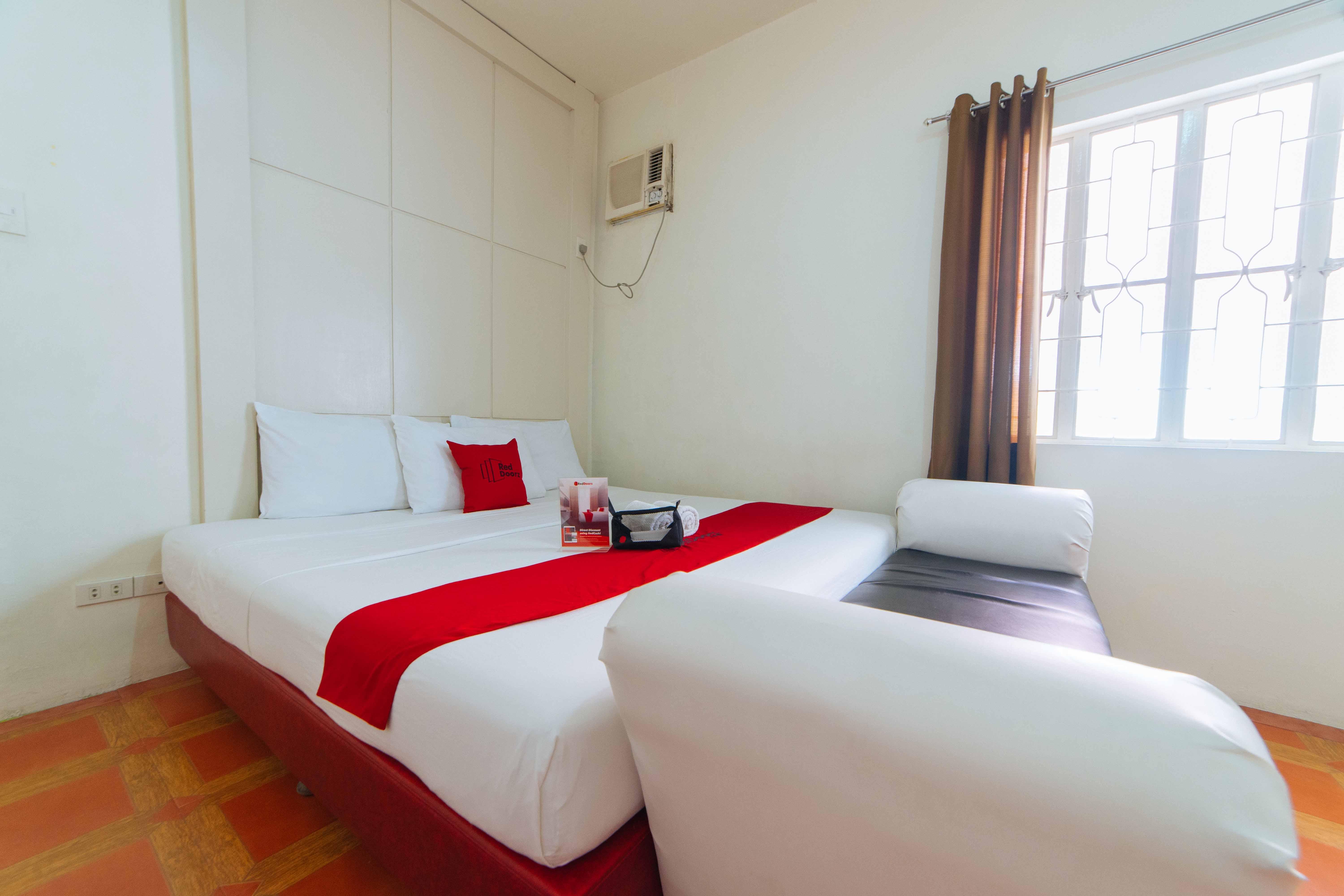 Reddoorz Near Walking Street Angeles City Zewnętrze zdjęcie