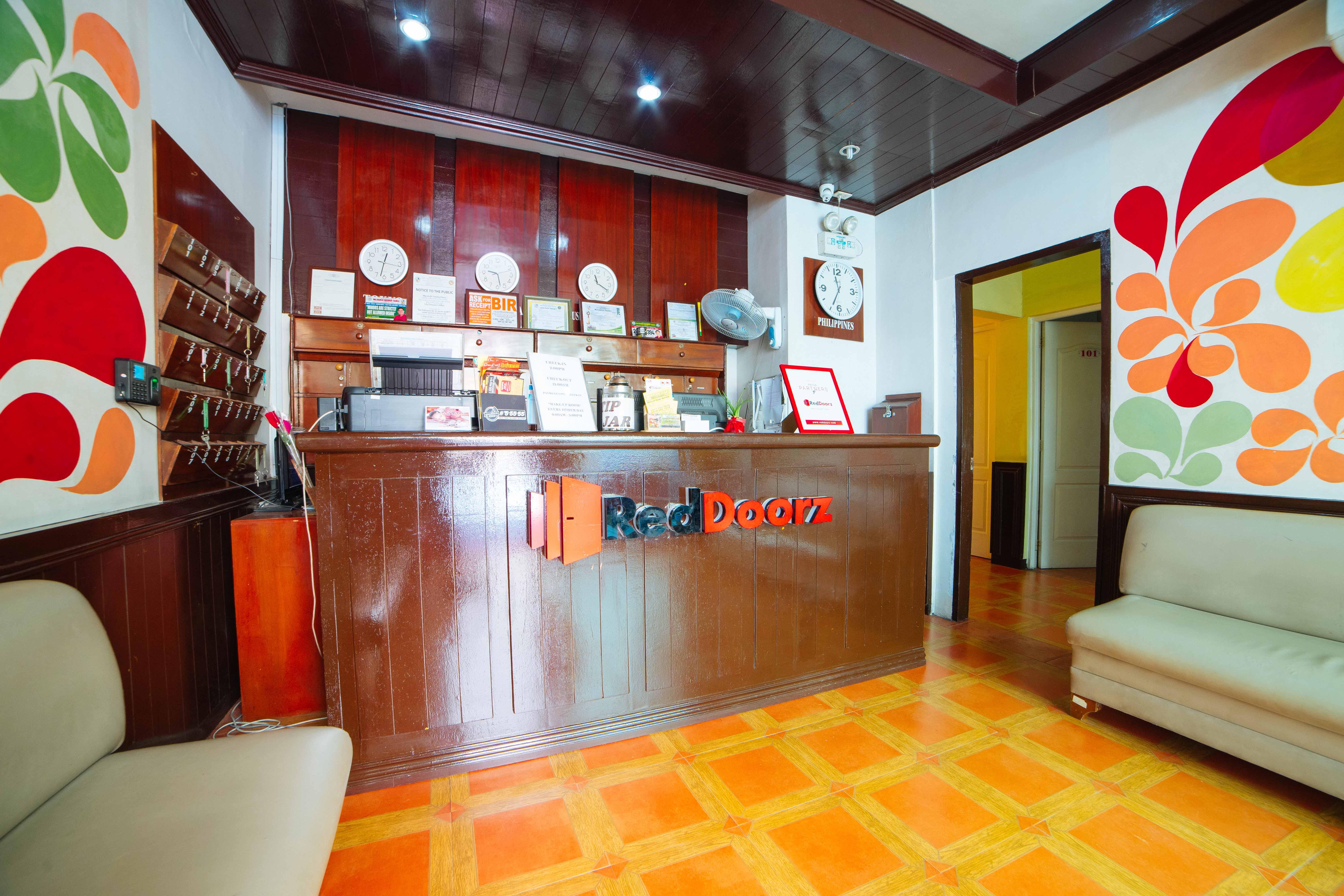 Reddoorz Near Walking Street Angeles City Zewnętrze zdjęcie